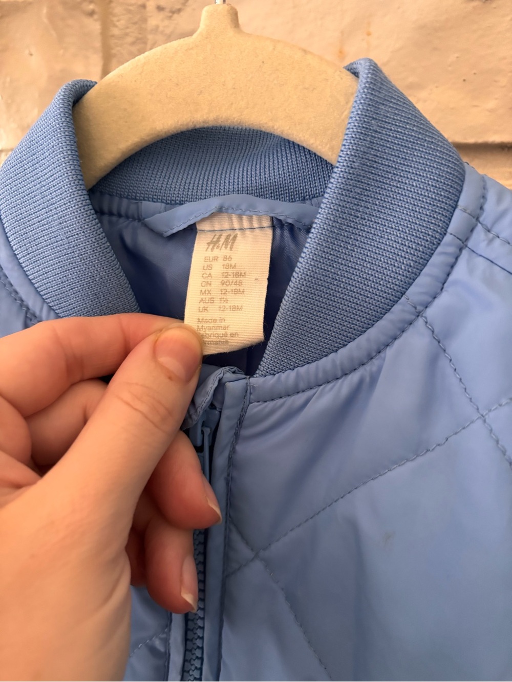 ✨ 3/$35✨ H&M Kids Light Blue Quilted Bomber Jacket - Picture 5 of 6